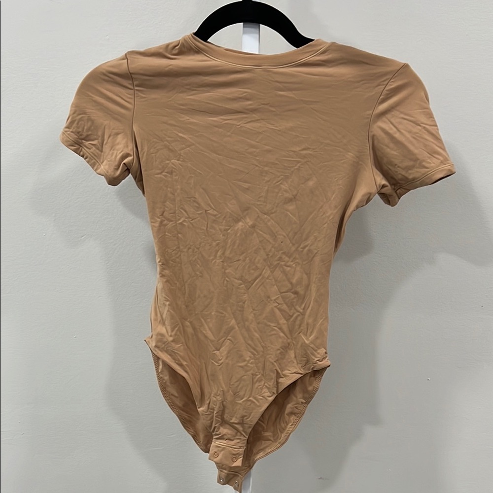 FITS EVERYBODY  T-SHIRT BODYSUIT